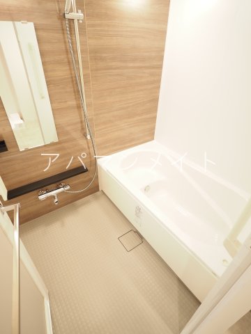 バス・シャワールーム　追い焚き付き！