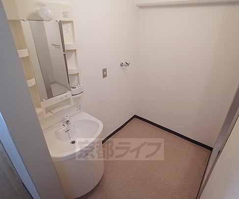 洗面設備　朝の準備の楽々です・