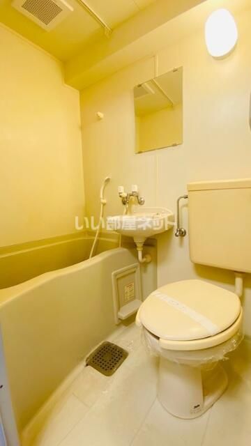 バス・シャワールーム