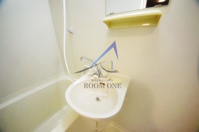 洗面設備　洗面台です。