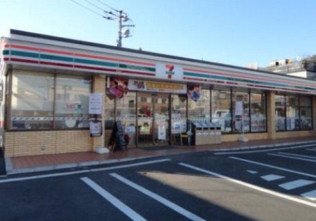 コンビニ　セブンイレブン横浜上末吉3丁目店（コンビニ）まで968m