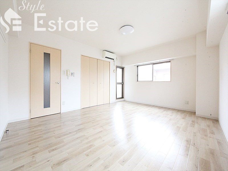 居室・リビング　内装