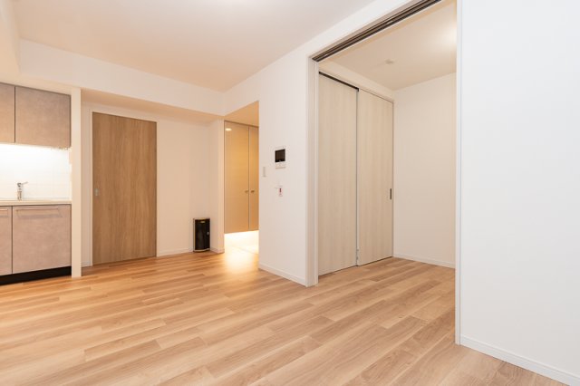 居室・リビング　※別部屋の参考写真です。