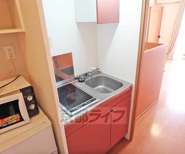 キッチン　一人暮らしにちょうどいいサイズ