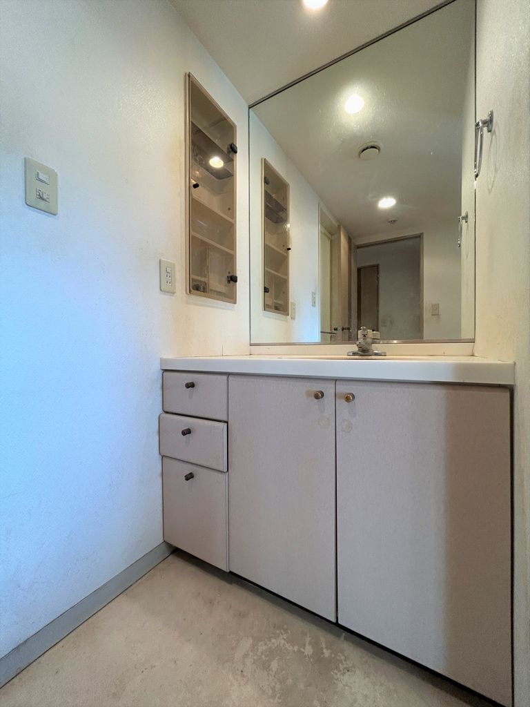 洗面設備　独立洗面台