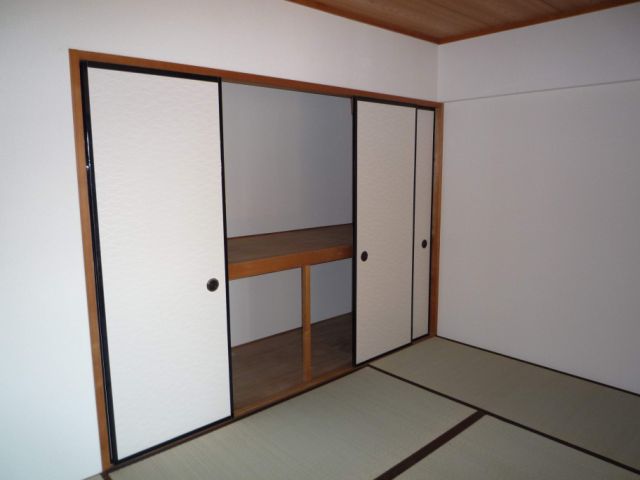 収納　広い収納いれ」