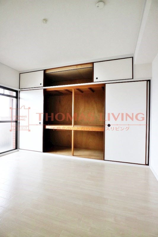 収納　写真は別号室です。