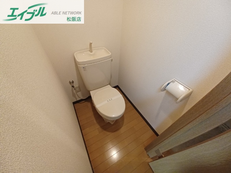 トイレ　同物件別室画像