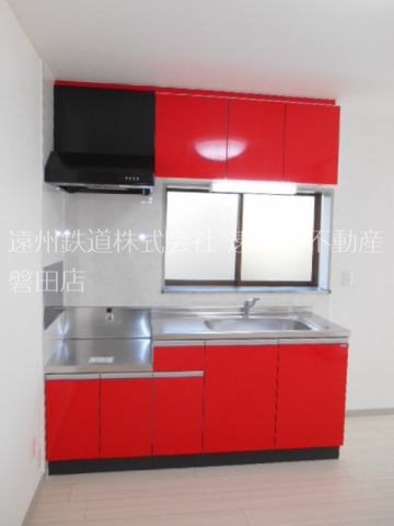 キッチン　※他部屋参照、現況優先