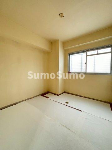 その他部屋・スペース　落ち着いて過ごせるお部屋なので、寝室にいかがでしょうか