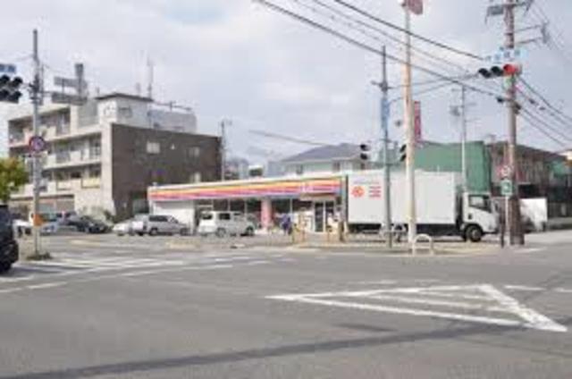 コンビニ　サークルK堺大泉緑地店（コンビニ）まで820m