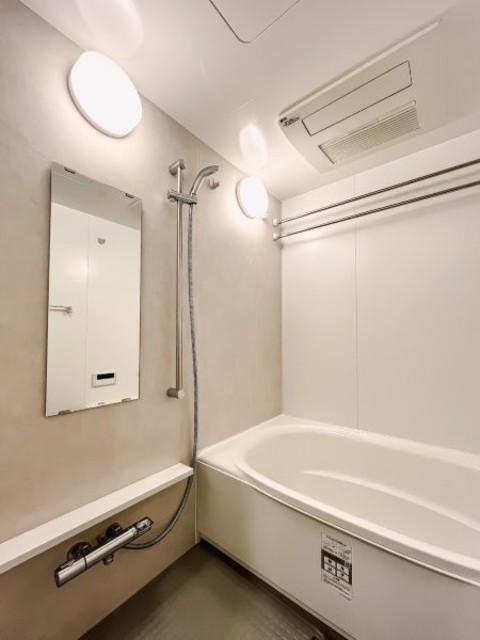 バス・シャワールーム　※写真は同タイプ住戸です。