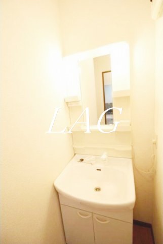 洗面設備　独立洗面台です。