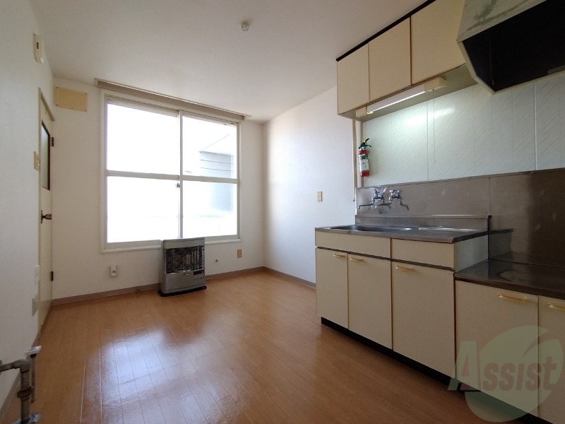 居室・リビング　広くてキレイなお部屋が広がっていて、充実した生活が送れそう。