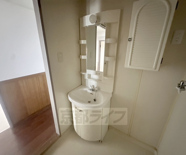 その他　エレベーター２基付き