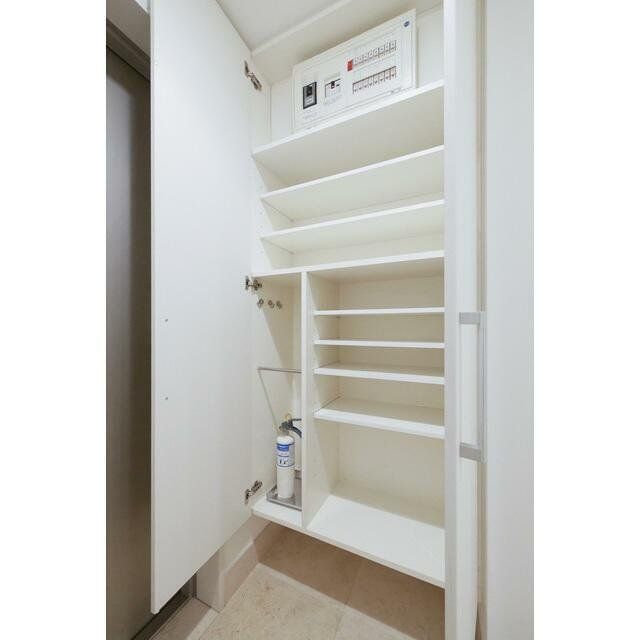 玄関　物件画像
