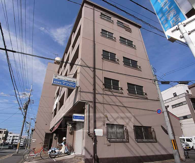 その他共有部分　別角度からの外観です。