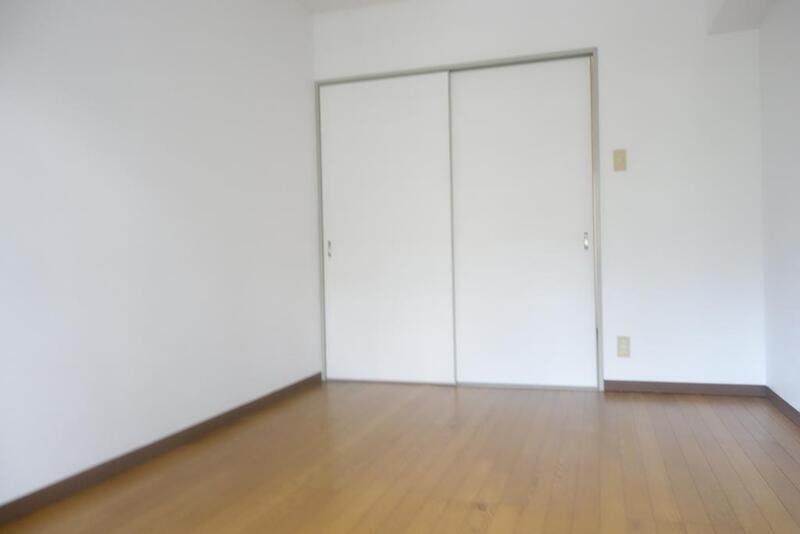バス・シャワールーム　寝室も広々しています♪