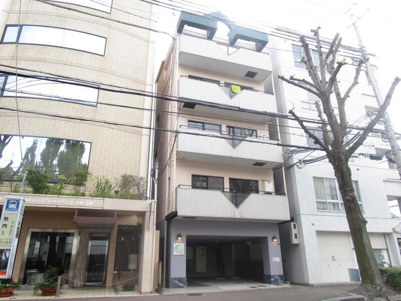 建物外観　日当たりの良いマンションです。