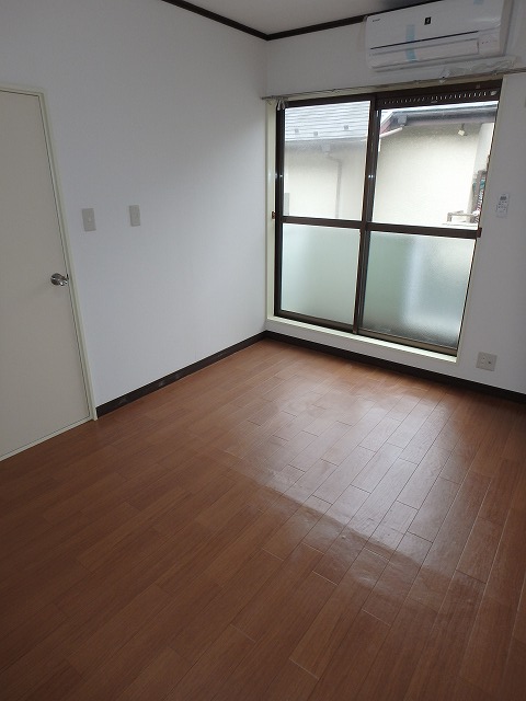 居室・リビング　画像は同物件別部屋になります。