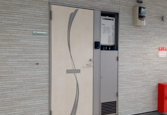 クレイノピノワール三津屋北の玄関写真