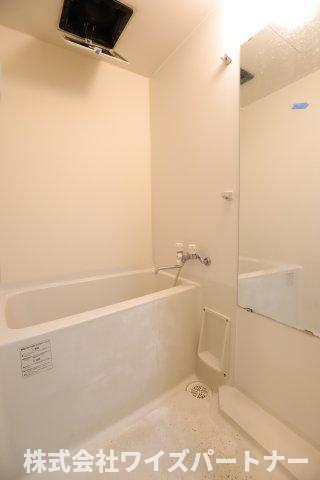 バス・シャワールーム　※別部屋参考資料の為、現状を優先します。
