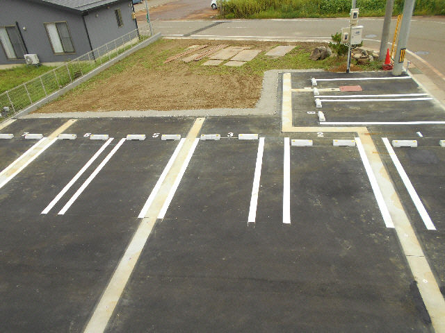 駐車場　駐車場