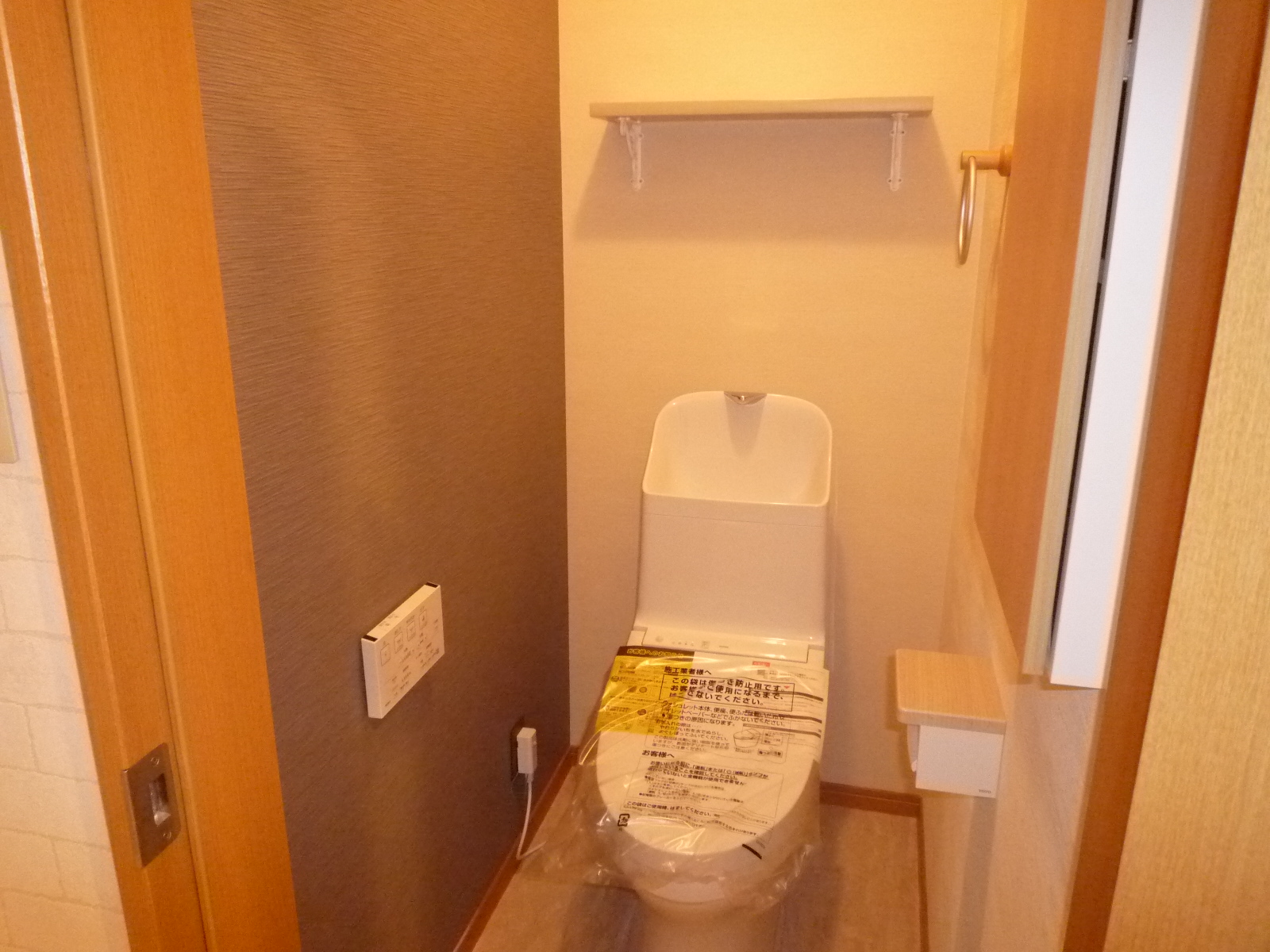 ＪＲ呉線 新広駅 徒歩9分 2階建 築20年のトイレ写真