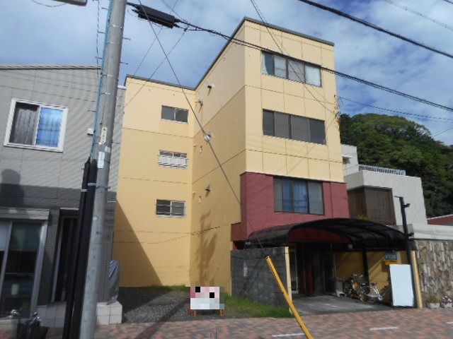 静岡市葵区材木町のマンションの建物外観