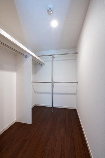 居室・リビング　ウォークインクローゼット