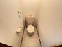トイレ　トイレに電源付きです