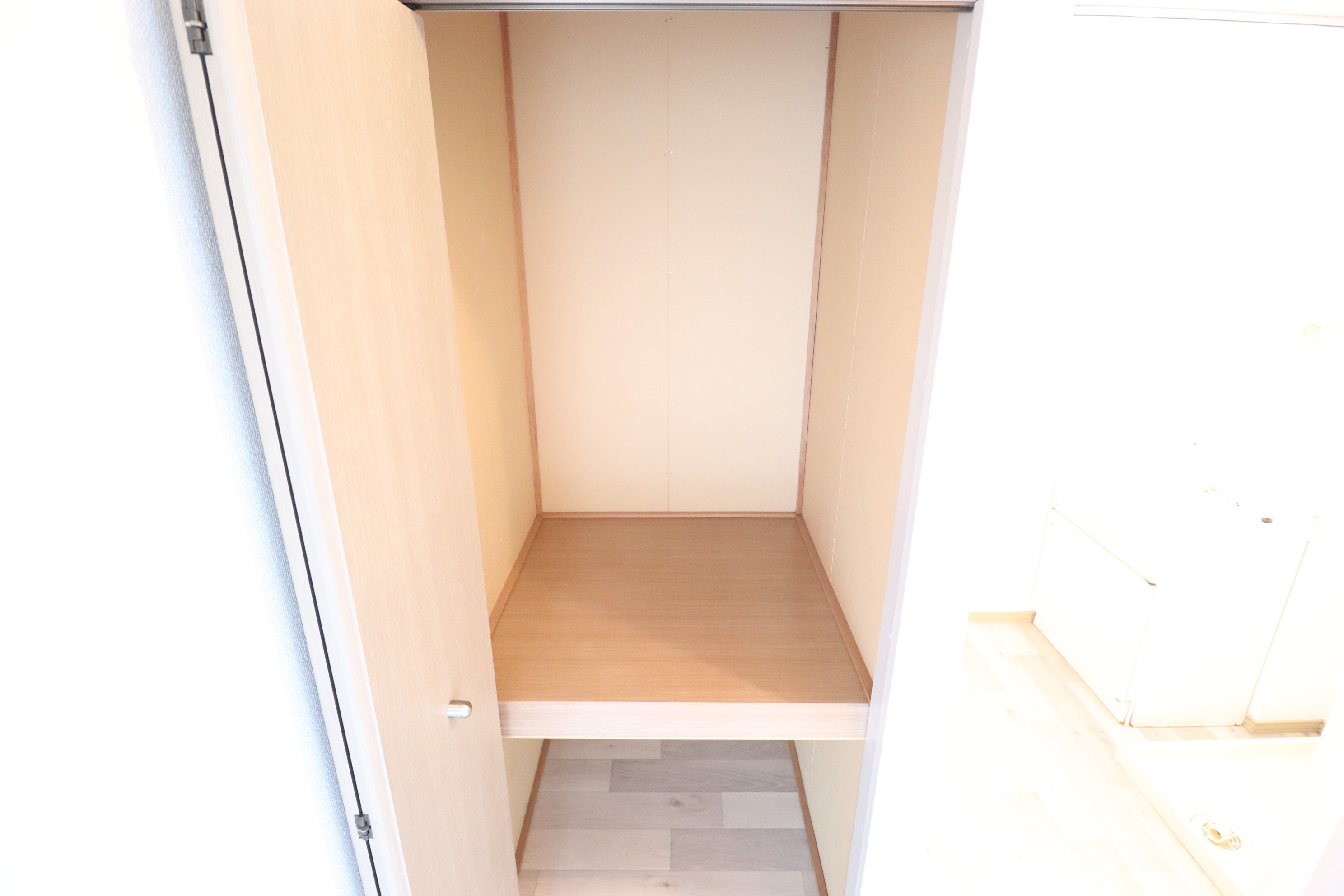 その他　廊下にも収納スペース♪
