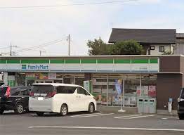コンビニ　ファミリーマート渋川石原店（コンビニ）まで387m