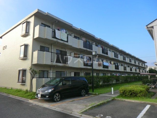 浦安市東野のマンションの建物外観