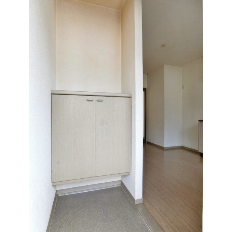 玄関　図面と現状に相違がある場合には現状を優先