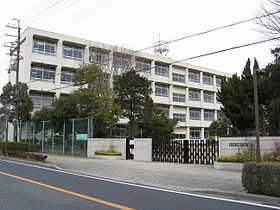 【メゾンカルムの小学校】