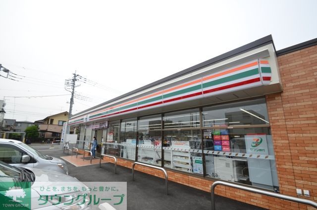 コンビニ　セブンイレブン蓮田末広2丁目店（コンビニ）まで707m