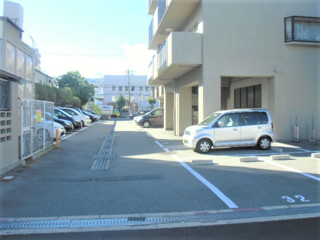 駐車場　敷地内に駐車場を完備です☆（要確認）