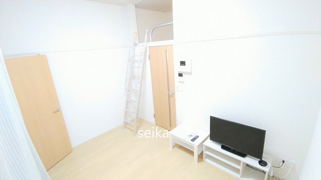 居室・リビング　※参考写真、建具の色は異なる場合がございます。反転タイプ