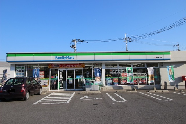 コンビニ　ファミリーマート鳥栖轟木町店（コンビニ）まで550m