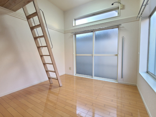 居室・リビング　※同一タイプ