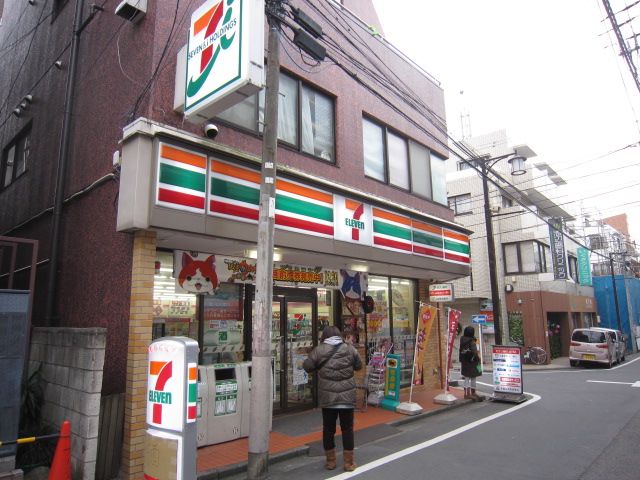 コンビニ　セブンイレブン下井草駅前店（コンビニ）まで8m