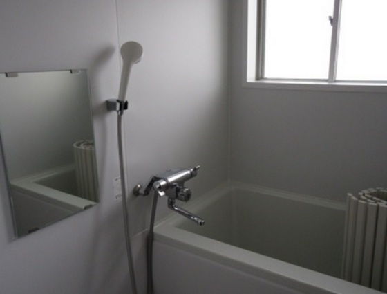 バス・シャワールーム　他号室のお写真です