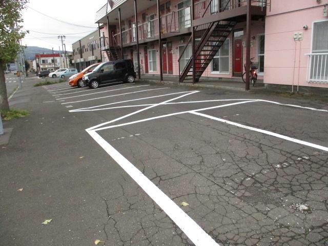 駐車場　駐車場