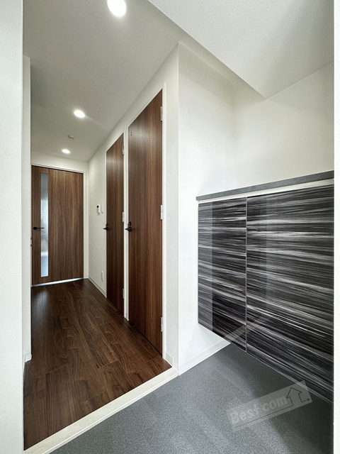 玄関　広々とした玄関スペース♪