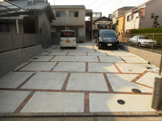 エントランス　アムール準