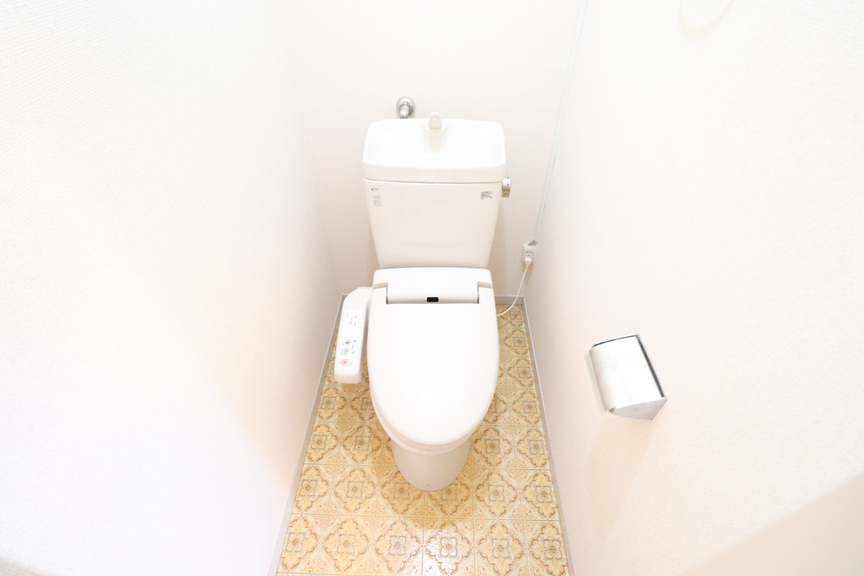 トイレ　温水洗浄便座☆