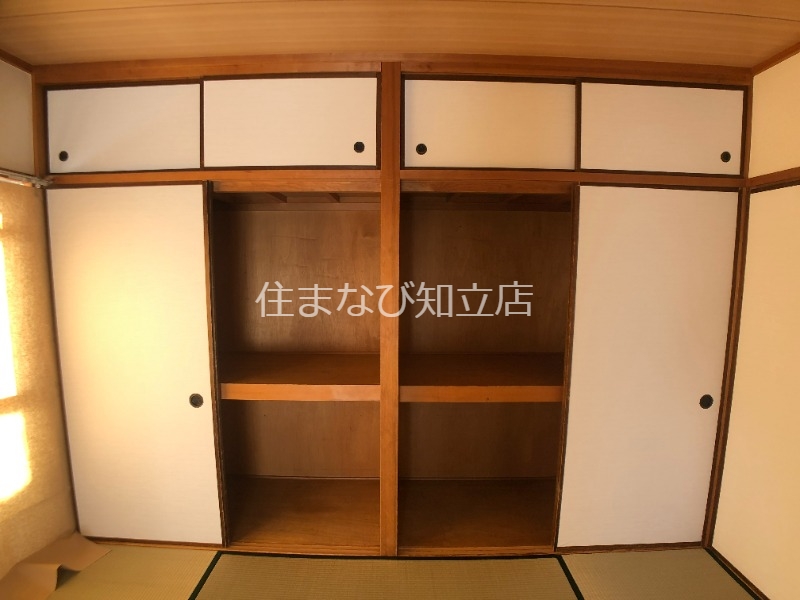 収納　別室同型写真／反転