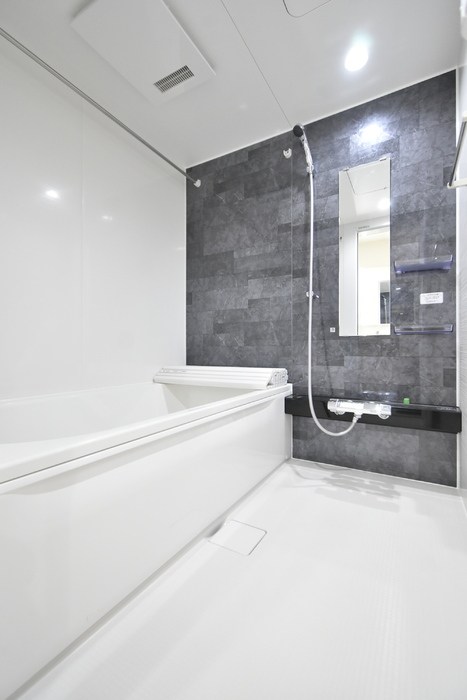 バス・シャワールーム　一坪風呂