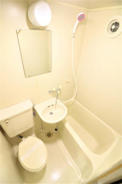 トイレ　別の部屋より